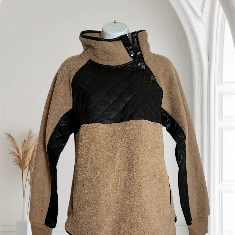 NWT! Abercrombie&Fitch Soft Cozy Fleece&Faux Leather Winter Pullover Size Small